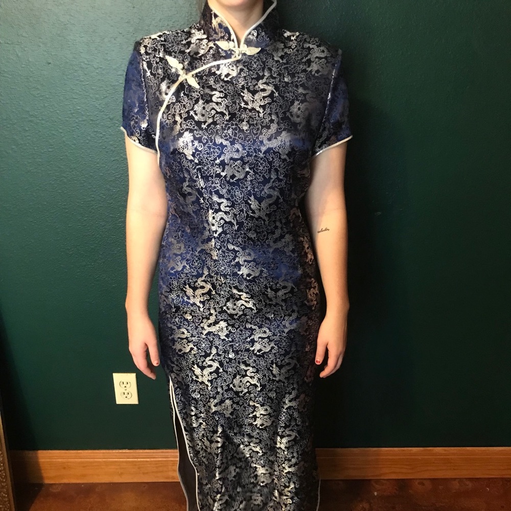 Silk dress, traditional full length Cheongsam